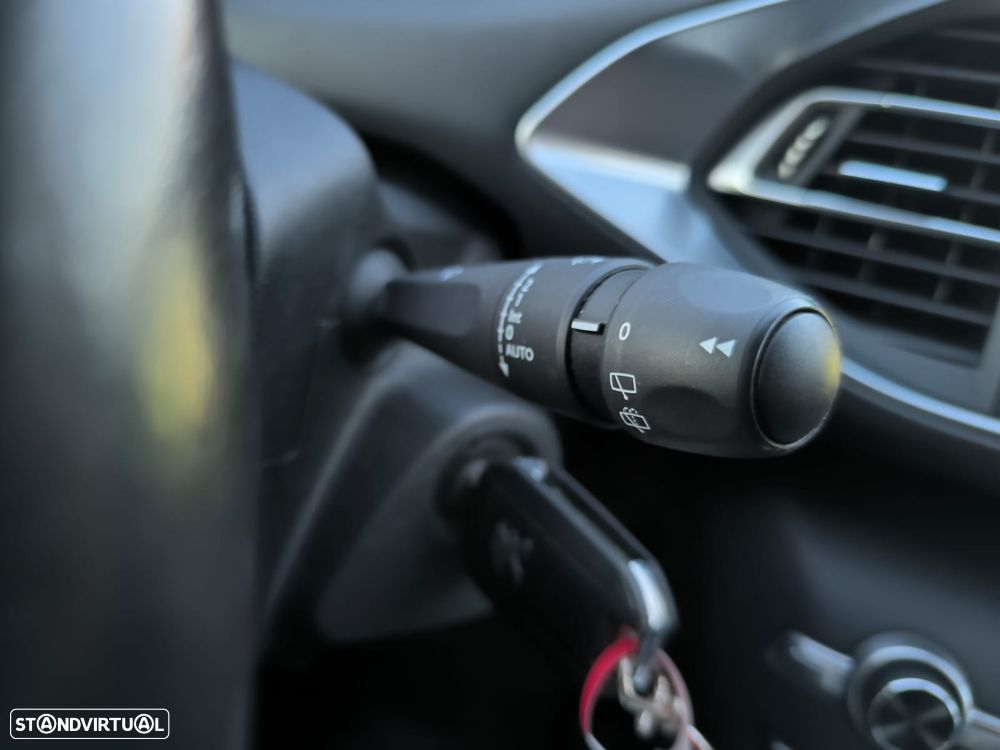 Peugeot 308 BlueHDi FAP 120 Stop & Start Active - 36