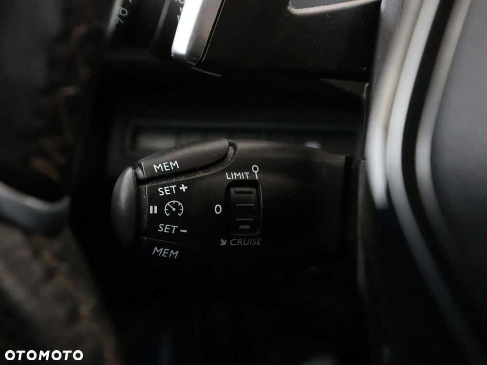 Peugeot 3008 1.6 PureTech GT S&S EAT8 - 34