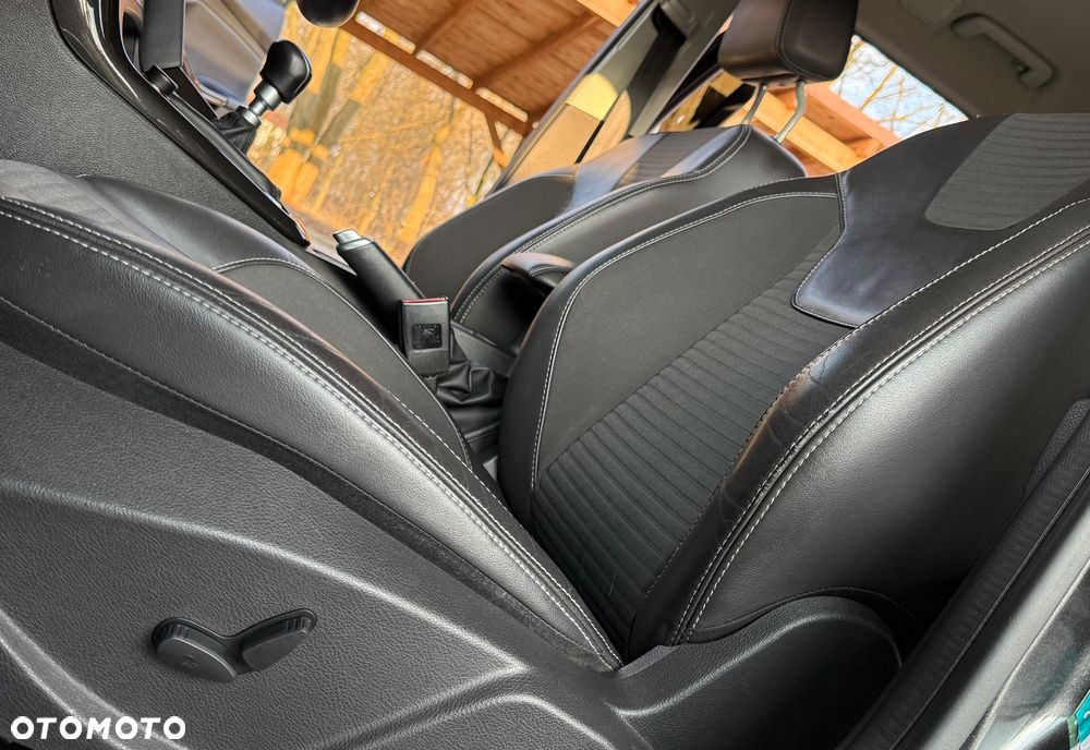 Ford Focus 1.0 EcoBoost Titanium ASS - 29