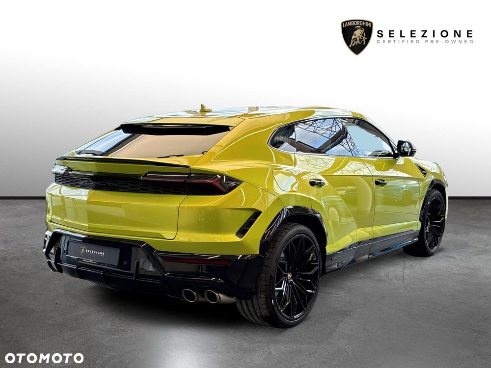 Lamborghini Urus - 4