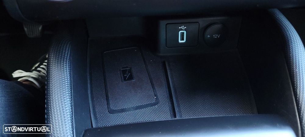 Ford Focus 1.0 EcoBoost Active X - 32