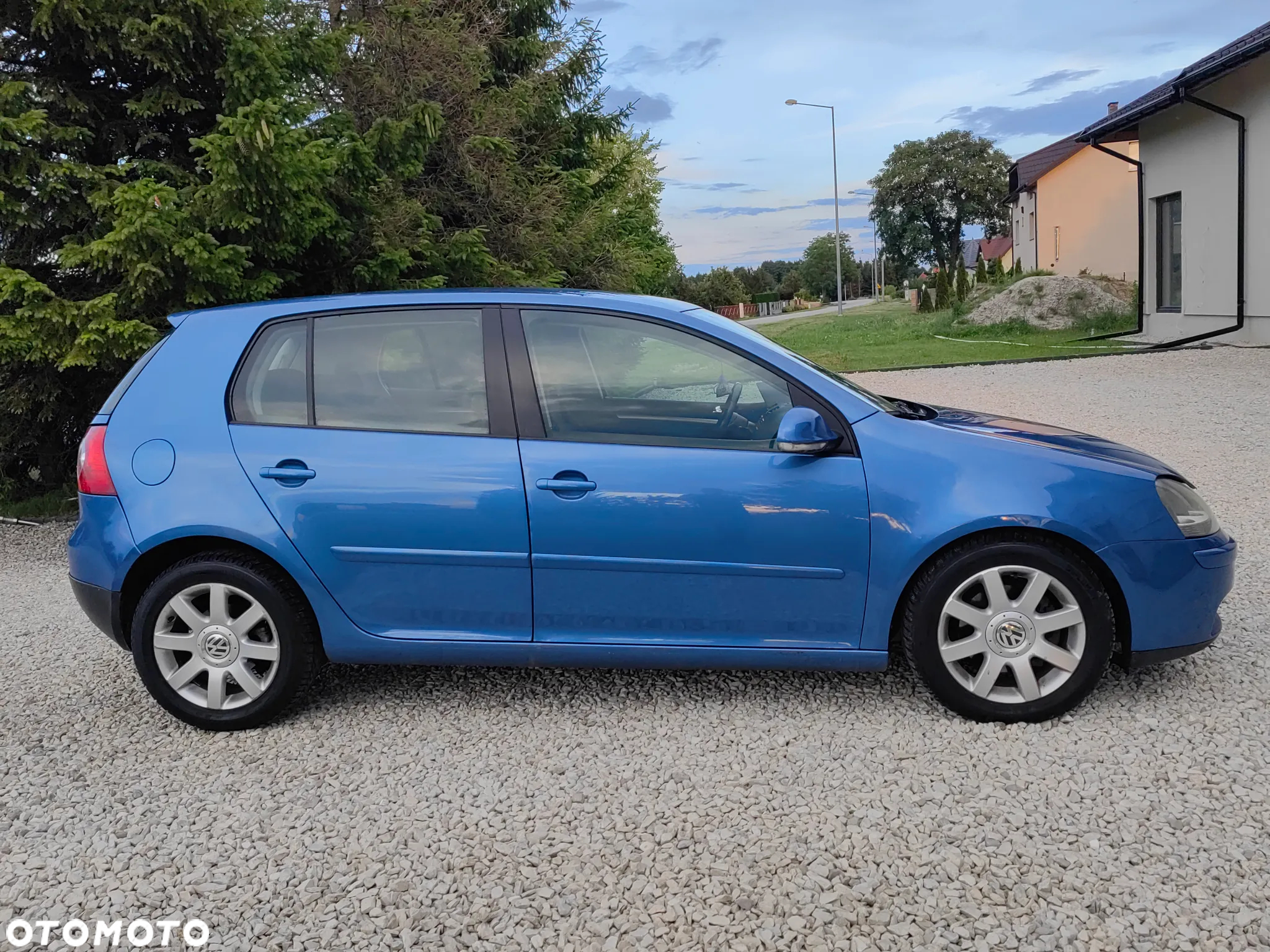 Volkswagen Golf V 2.0 TDI Comfortline - 5