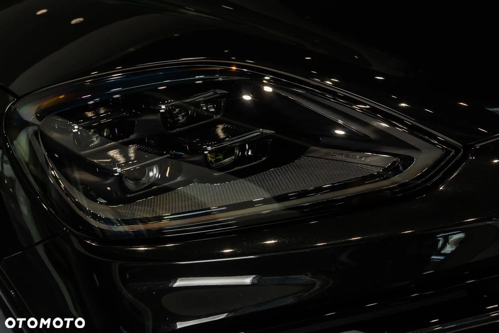 Porsche Cayenne Black Edition - 11