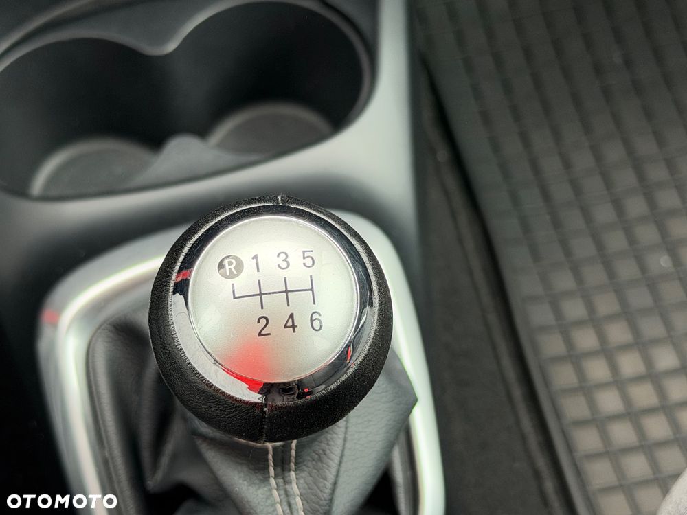 Toyota Yaris - 13