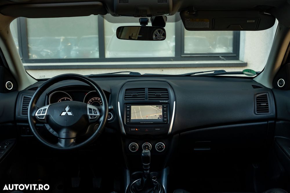 Mitsubishi ASX 1.8 DI-D 4WD Instyle - 23