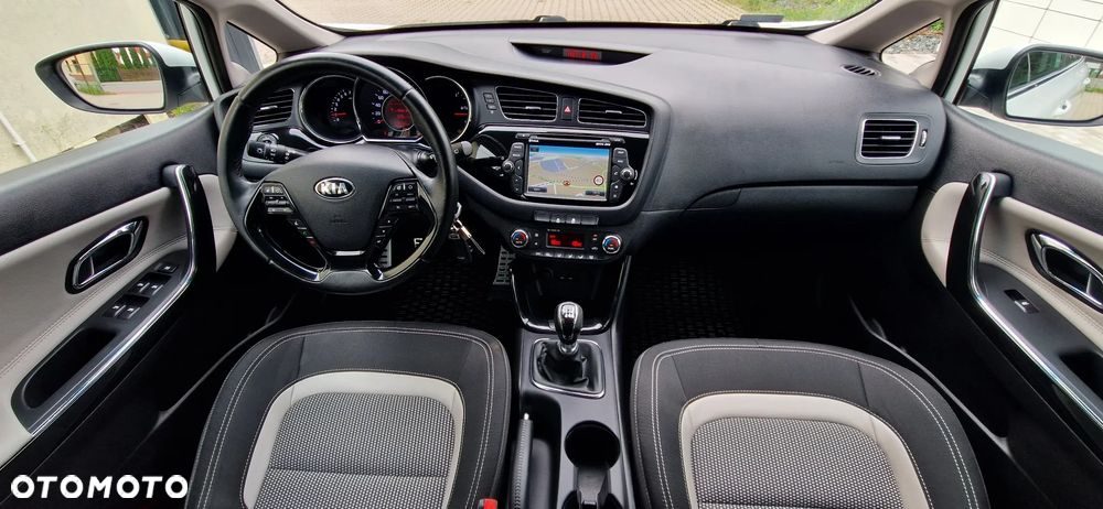 Kia Ceed 1.6 GDI L Business Line - 21