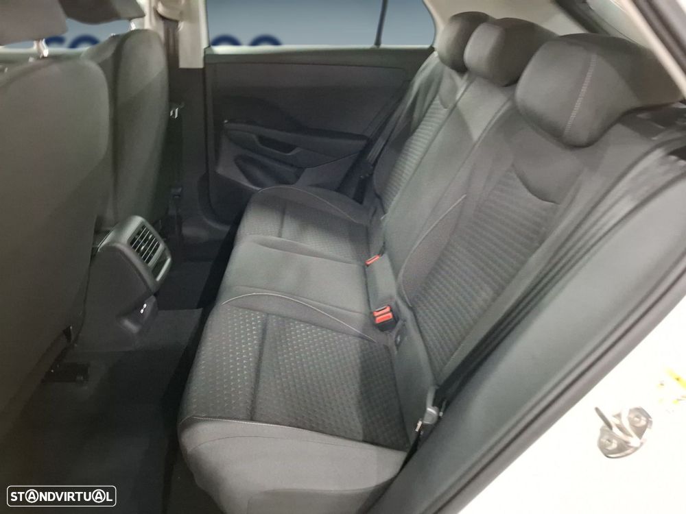 VW T-Roc 1.5 eTSI Trend DSG - 15