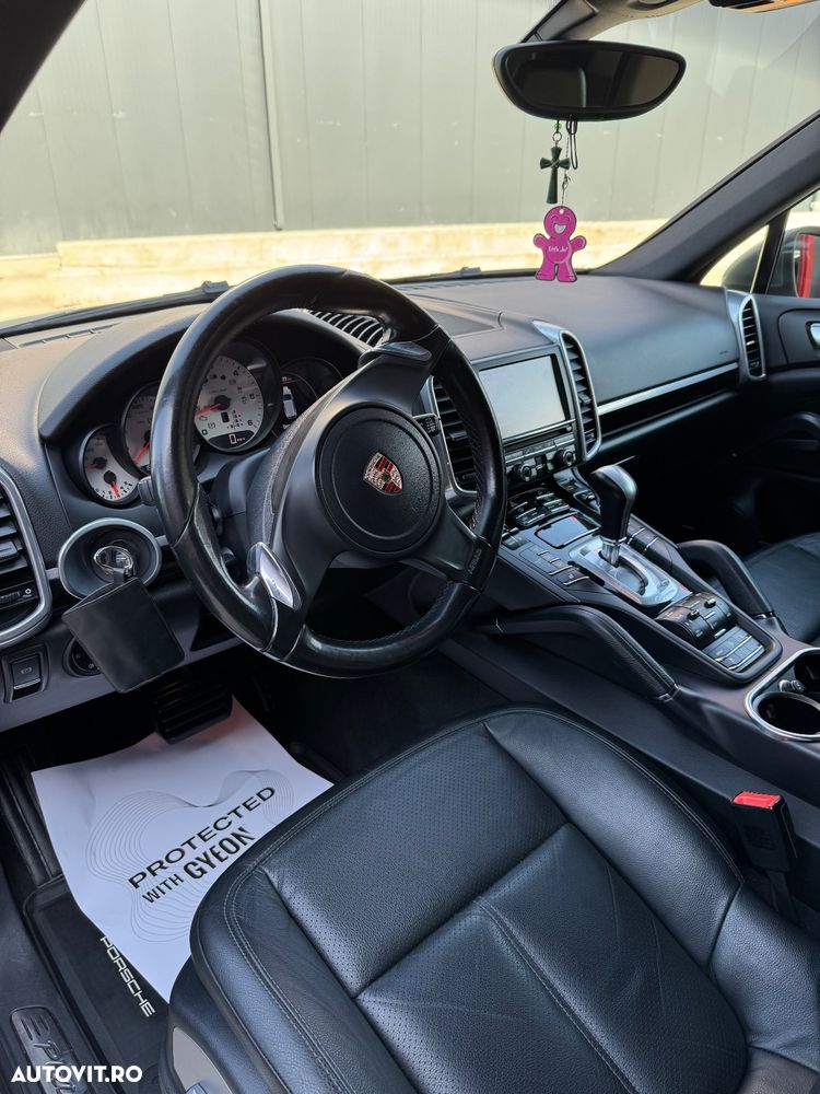 Porsche Cayenne 3.0TD TipTronic - 7