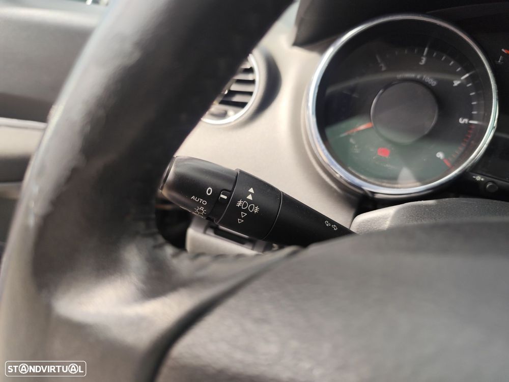 Peugeot 5008 1.6 HDi 7L Active - 27