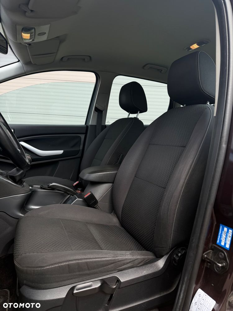 Ford C-MAX 1.8 Titanium - 9