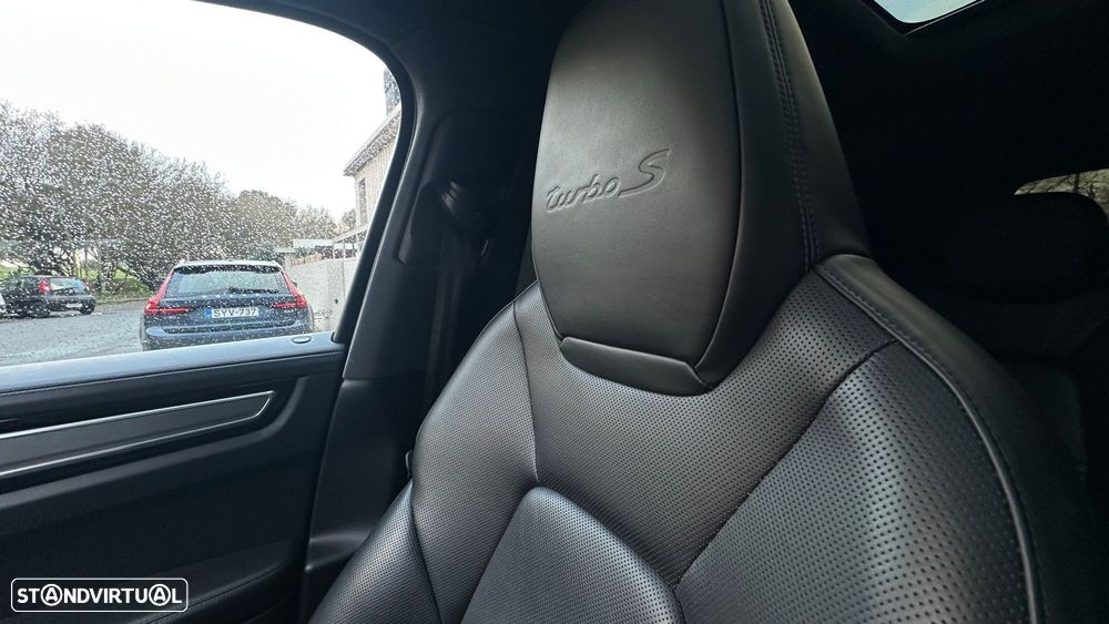 Porsche Cayenne Coupé Turbo S E-Hybrid - 11