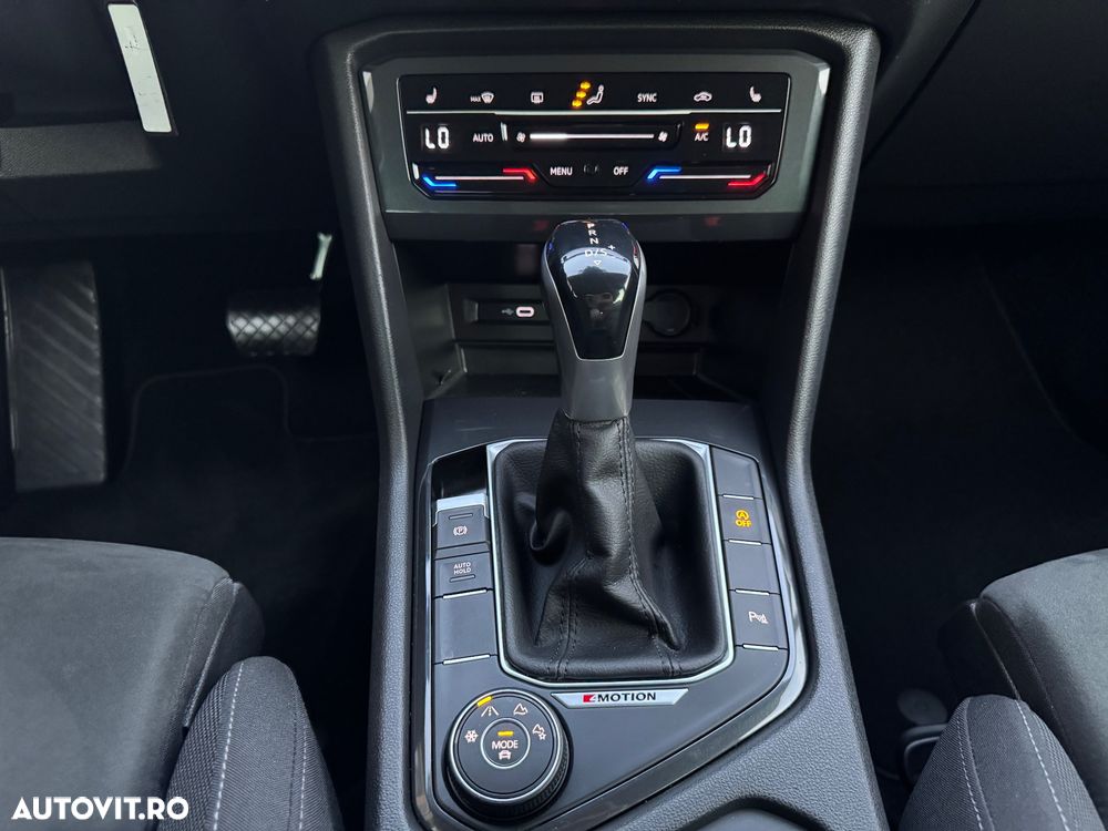 Volkswagen Tiguan 2.0 TDI SCR 4MOTION DSG Elegance - 15