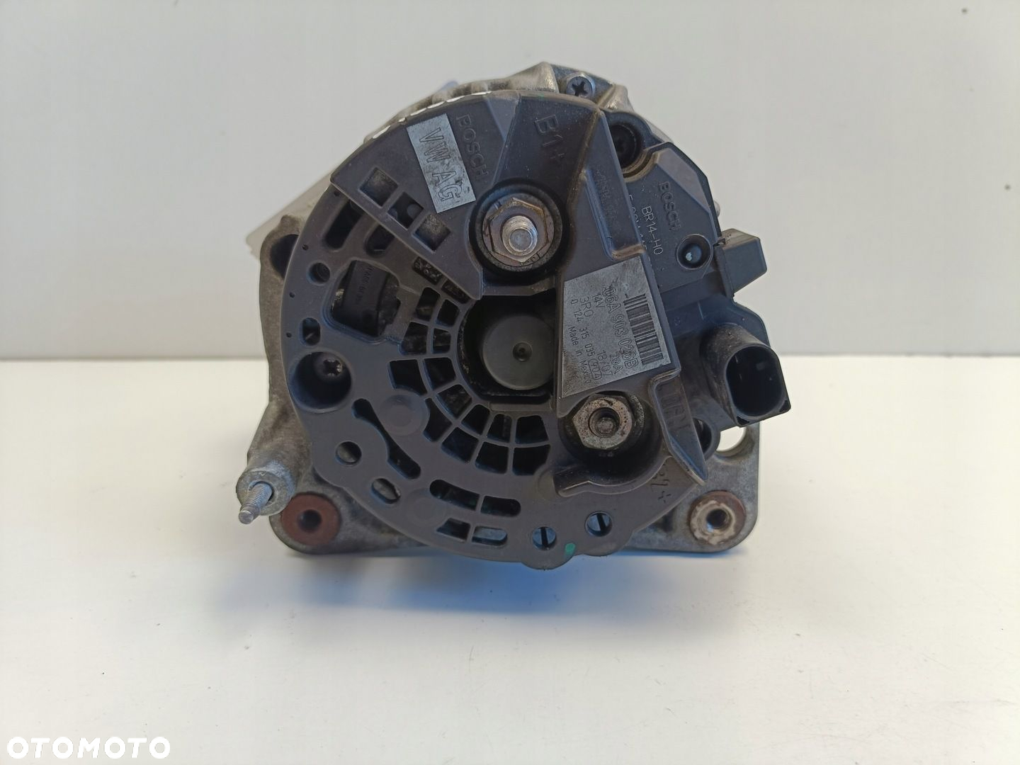 VW New Beetle 1.6 8V ALTERNATOR 70A 06A903026B - 4