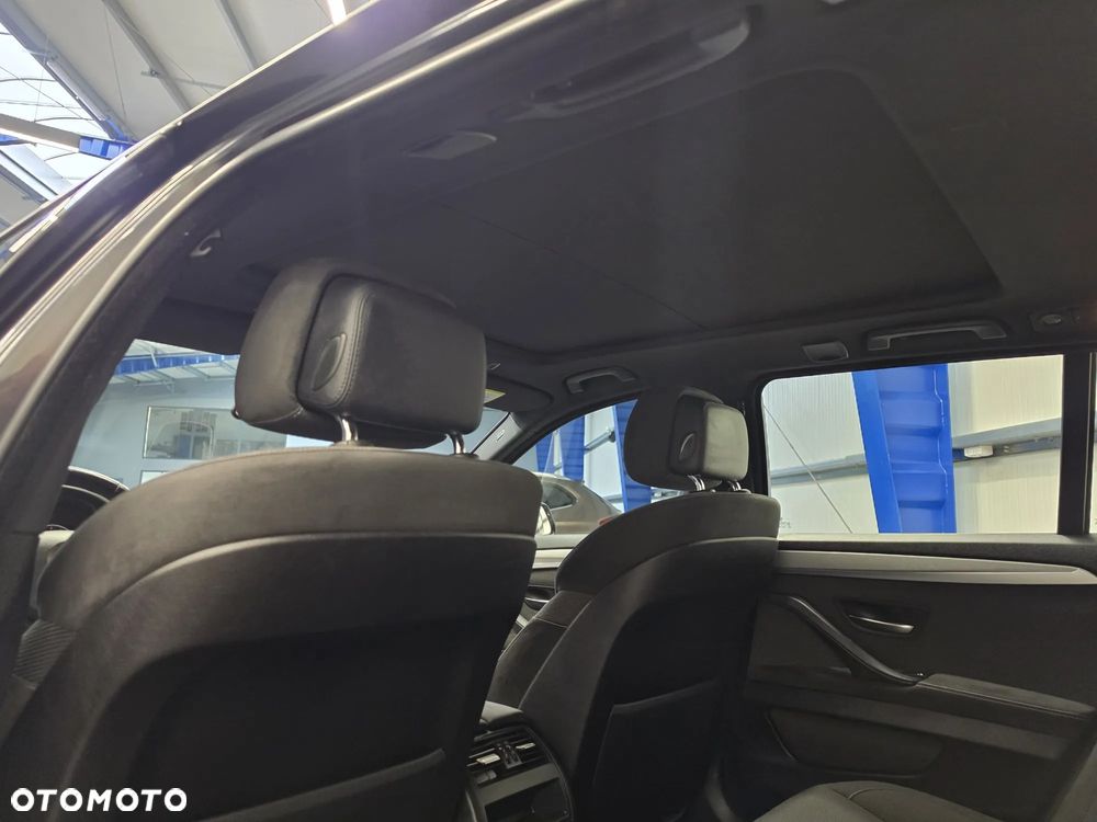 BMW Seria 5 - 32