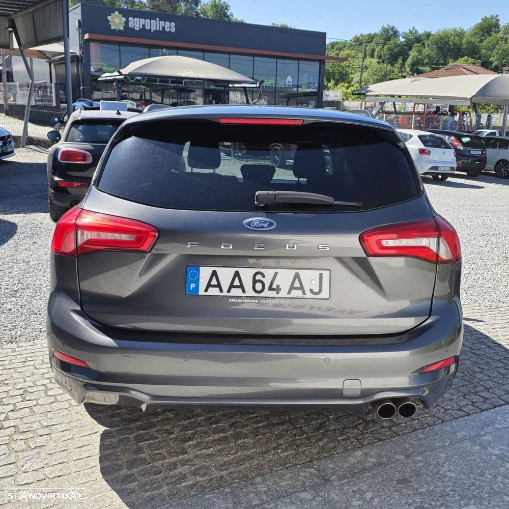 Ford Focus 1.5 TDCi ECOBlue ST-Line - 11