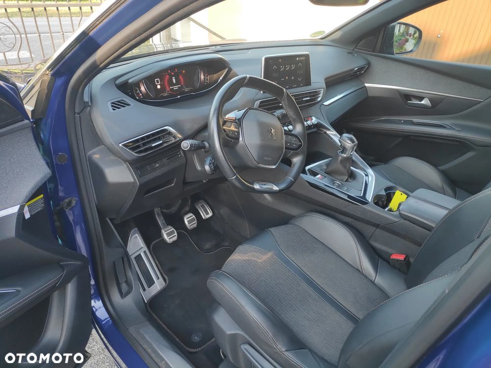 Peugeot 3008 1.2 PureTech GT S&S - 6