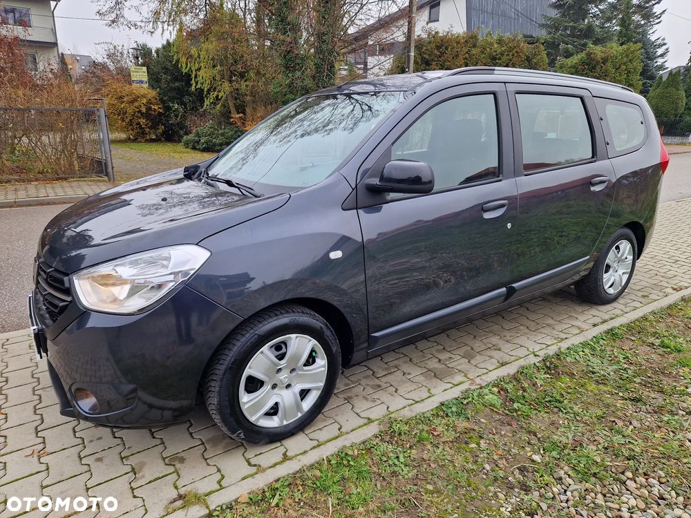Dacia Lodgy 1.6 SCe Laureate S&S - 32