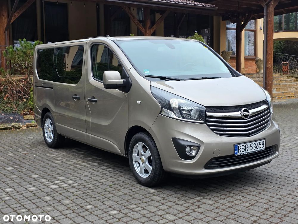 Opel Vivaro - 9