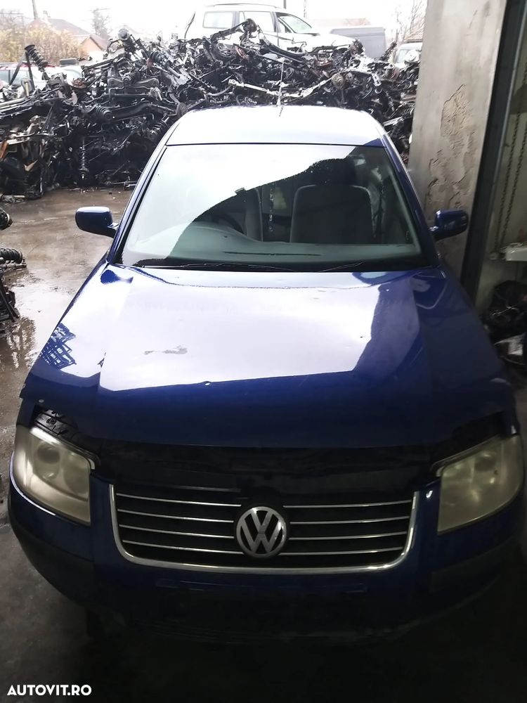 Dezmembram Volkswagen Passat din 2004, 1.9 TDI, cod motor: AWX - 1