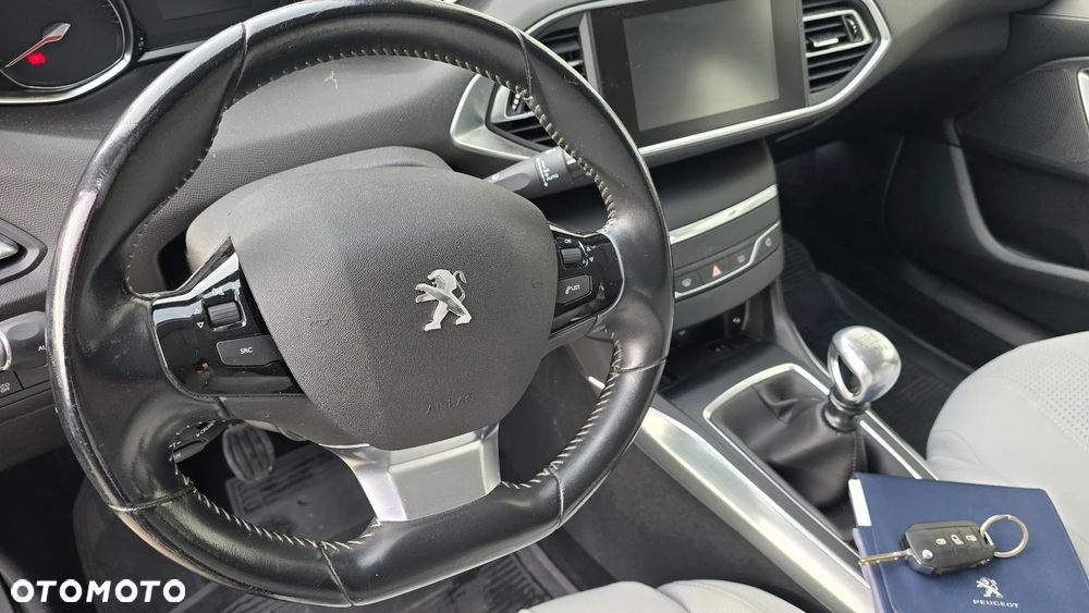 Peugeot 308 130 e-THP Stop & Start Access - 16