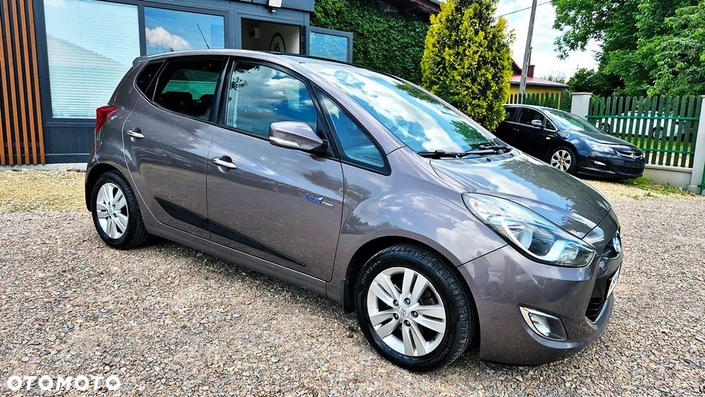 Hyundai ix20 1.4 Premium blue - 8