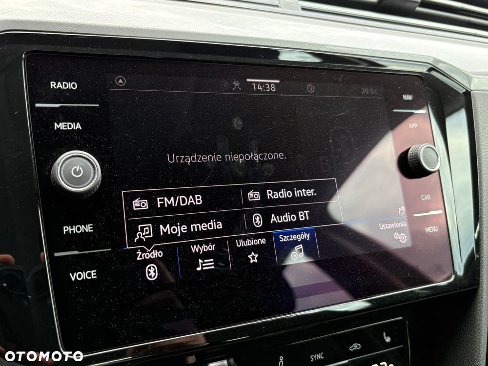Volkswagen Passat - 31
