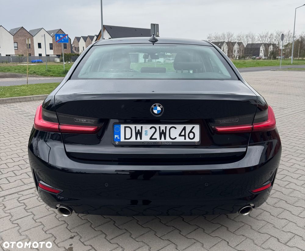 BMW Seria 3 318i Business Edition sport - 5