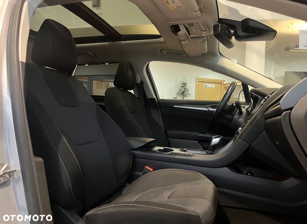 Ford Mondeo SW 2.0 TDCi S&S PowerShift-Aut Titanium - 30
