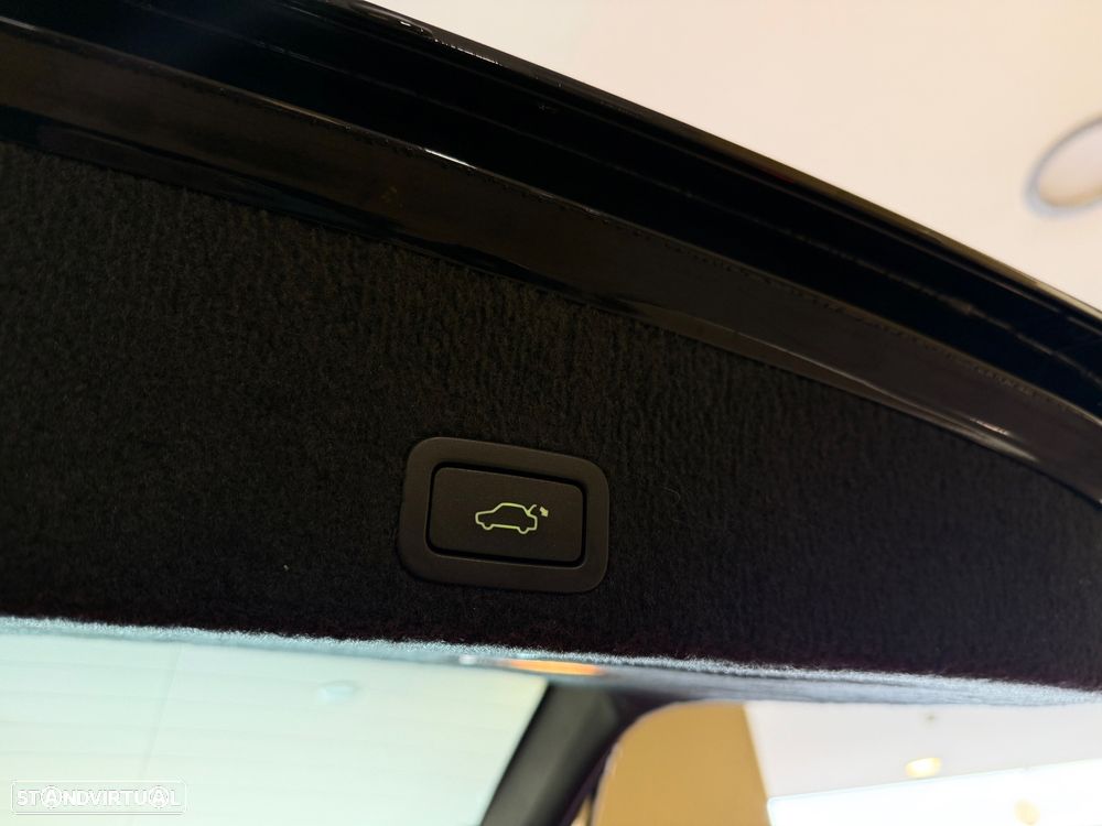 Volvo XC 60 2.0 D3 Drive R-Design - 37