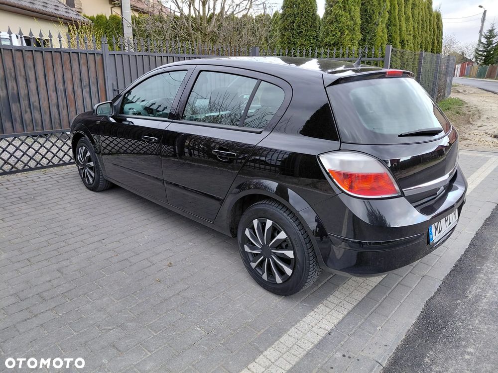 Opel Astra 1.6 Catch me - 17