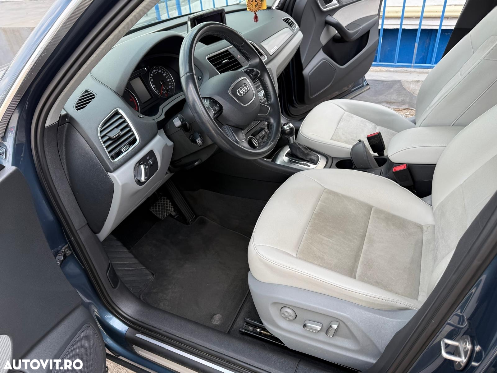 Audi Q3 2.0 TDI Quattro Stronic Design - 6