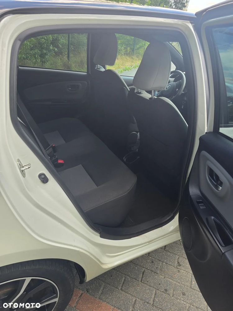 Toyota Yaris 1.33 Selection Vibe - 13