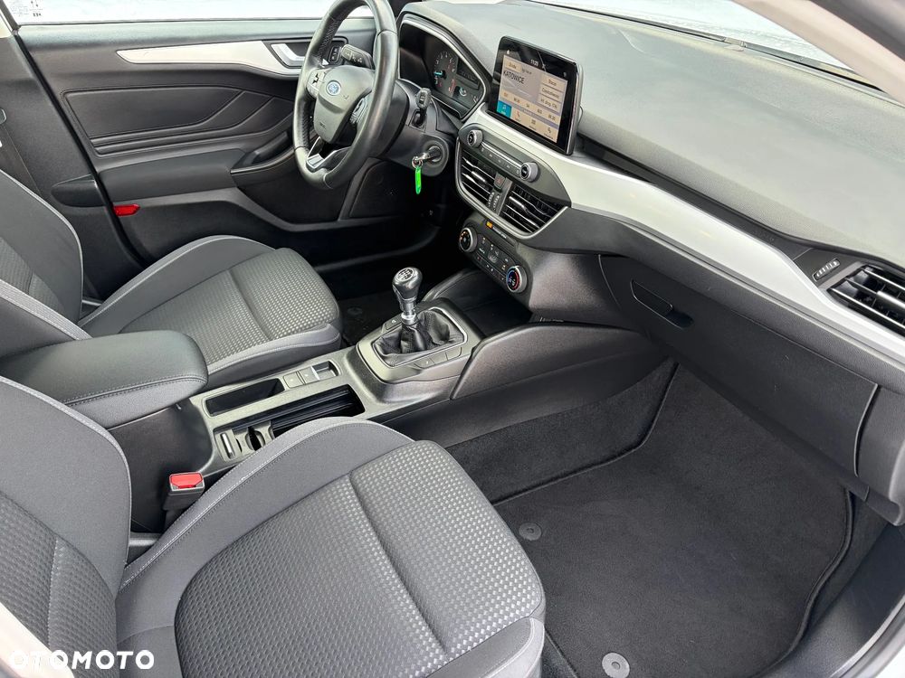Ford Focus 1.0 EcoBoost Trend Edition - 21