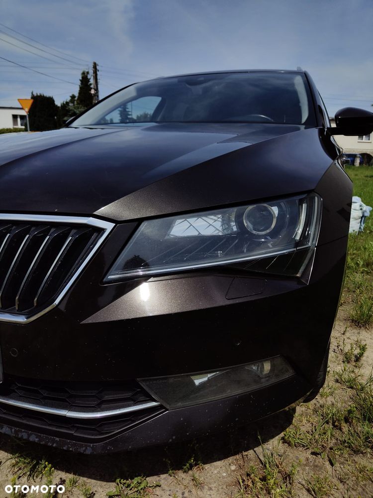 Skoda Superb 2.0 TDI 4x4 Style DSG - 4