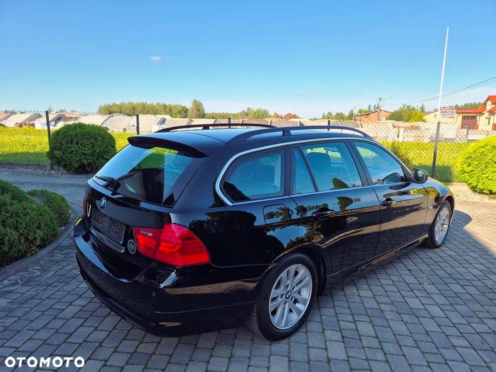 BMW Seria 3 320d - 4