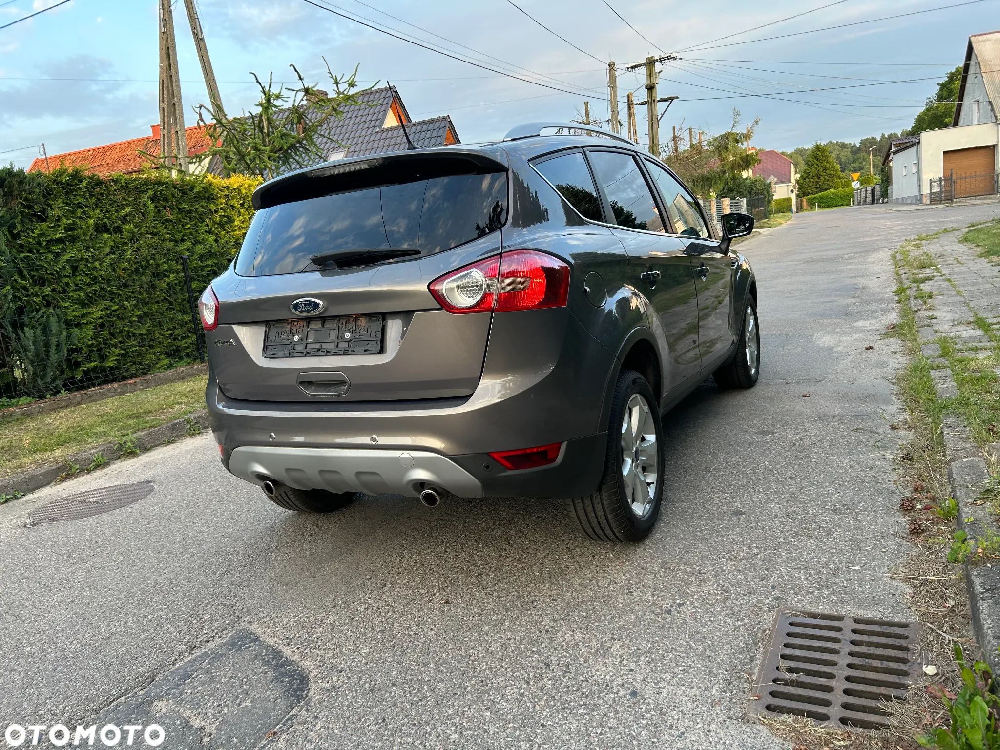 Ford Kuga 2.0 TDCi 2x4 Titanium - 6