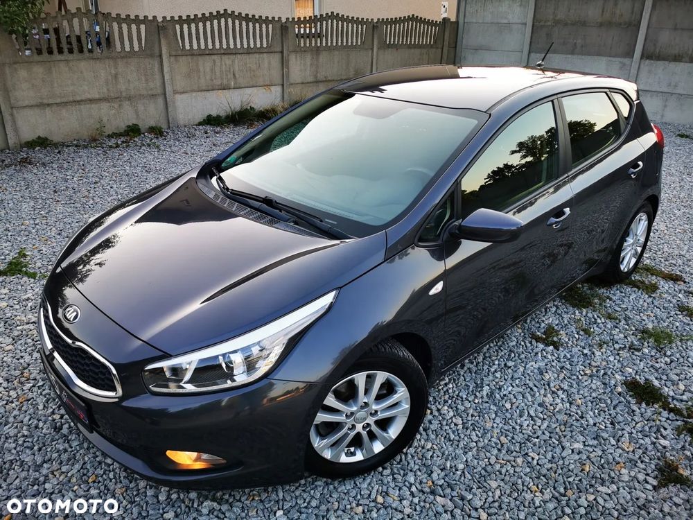 Kia Ceed - 23