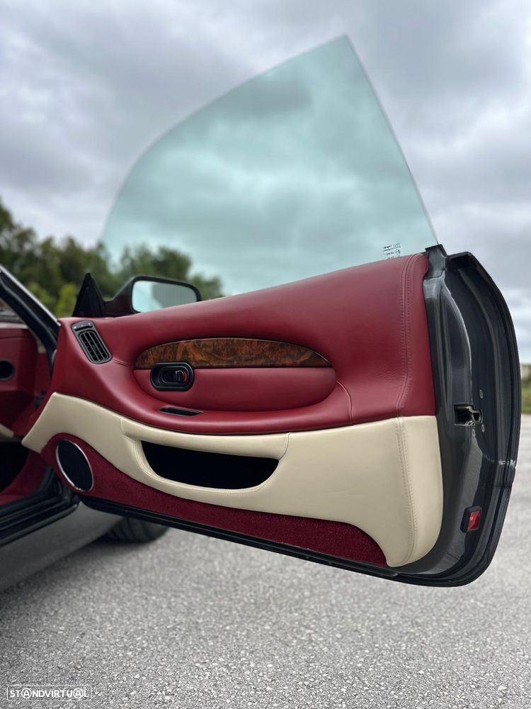Aston Martin DB7 Vantage Coupé - 14