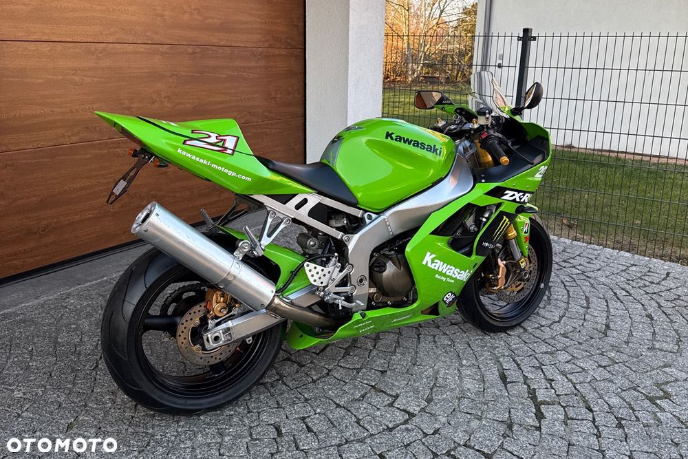 Kawasaki ZXR - 3