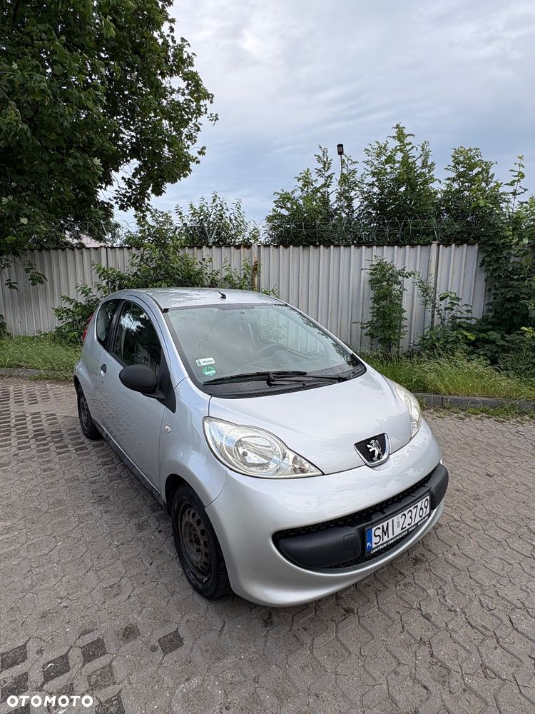 Peugeot 107 1.0 Trendy - 2