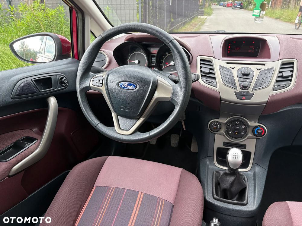 Ford Fiesta 1.25 SYNC Edition - 25