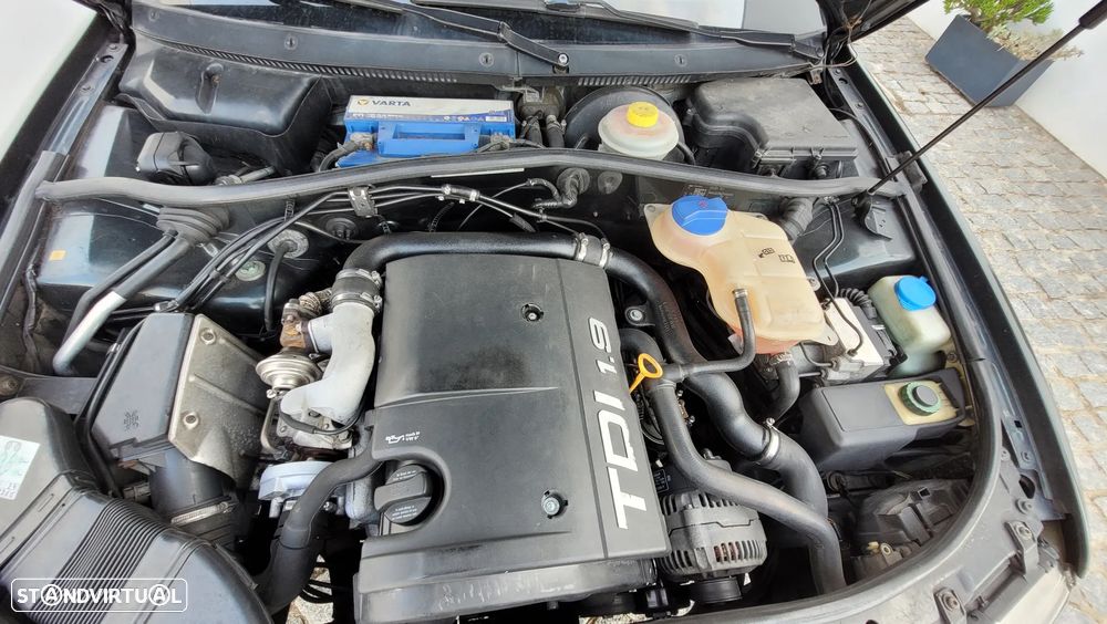 Audi A4 1.9 TDI Confort - 7