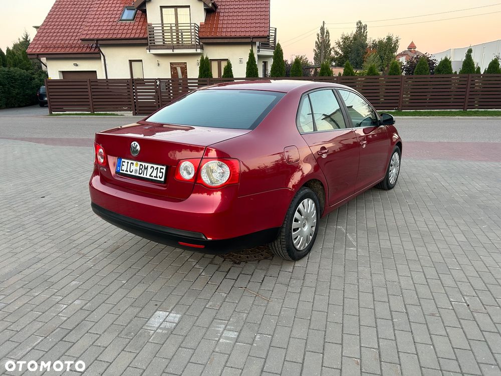 Volkswagen Jetta 2005 photo 3