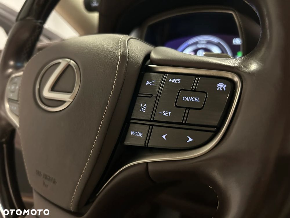 Lexus LS 500h Omotenashi AWD - 29