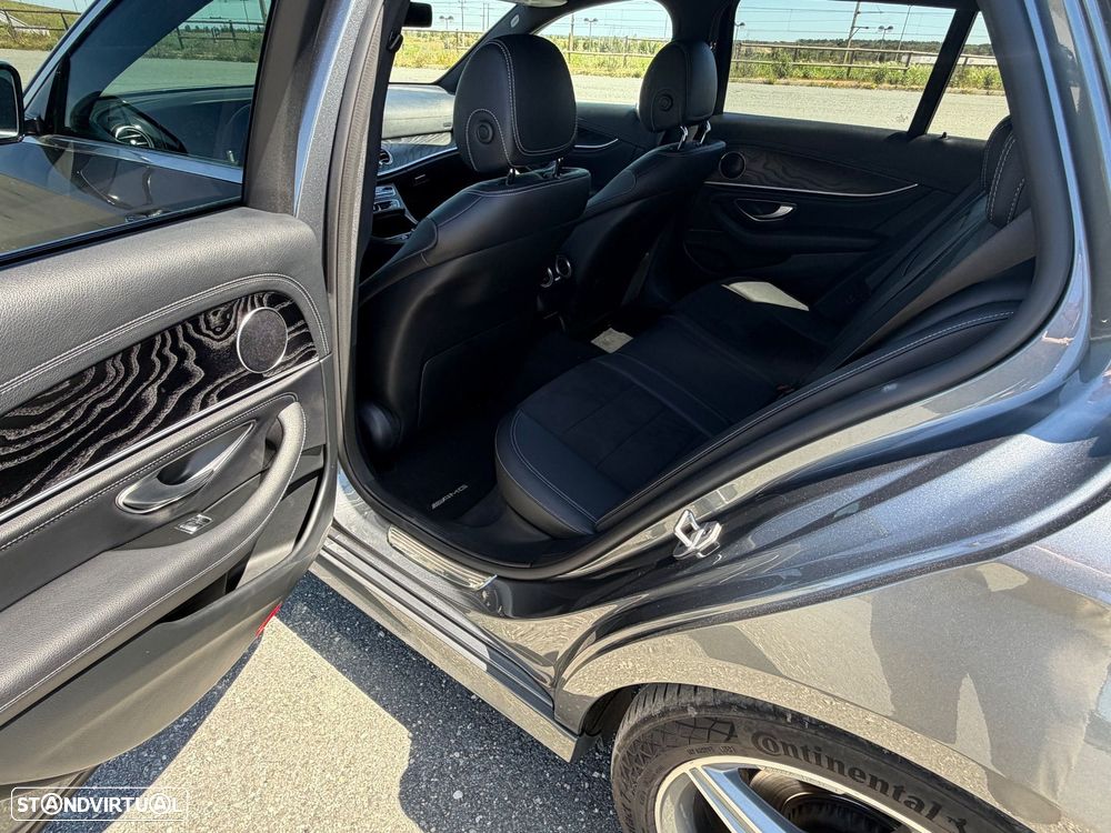 Mercedes-Benz E 220 d AMG - 16