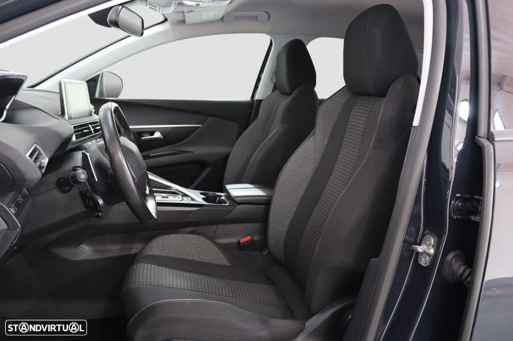 Peugeot 3008 PureTech 130 Stop & Start GPF EAT8 Active Business-Pack - 14