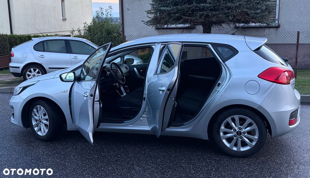 Kia Ceed 1.4 CVVT ISG Vision - 14