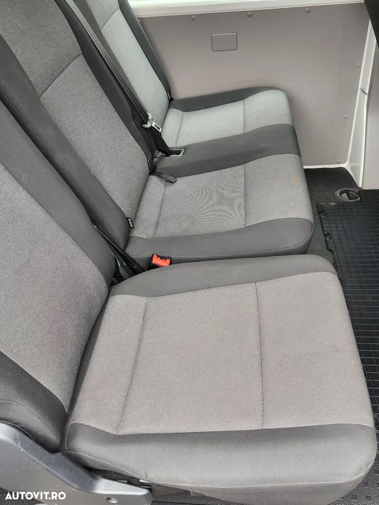 Volkswagen Transporter - 7