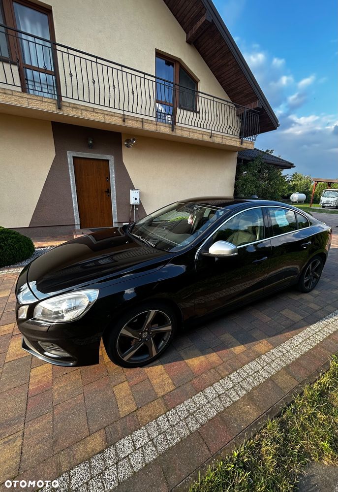 Volvo S60 D4 R-Design - 13