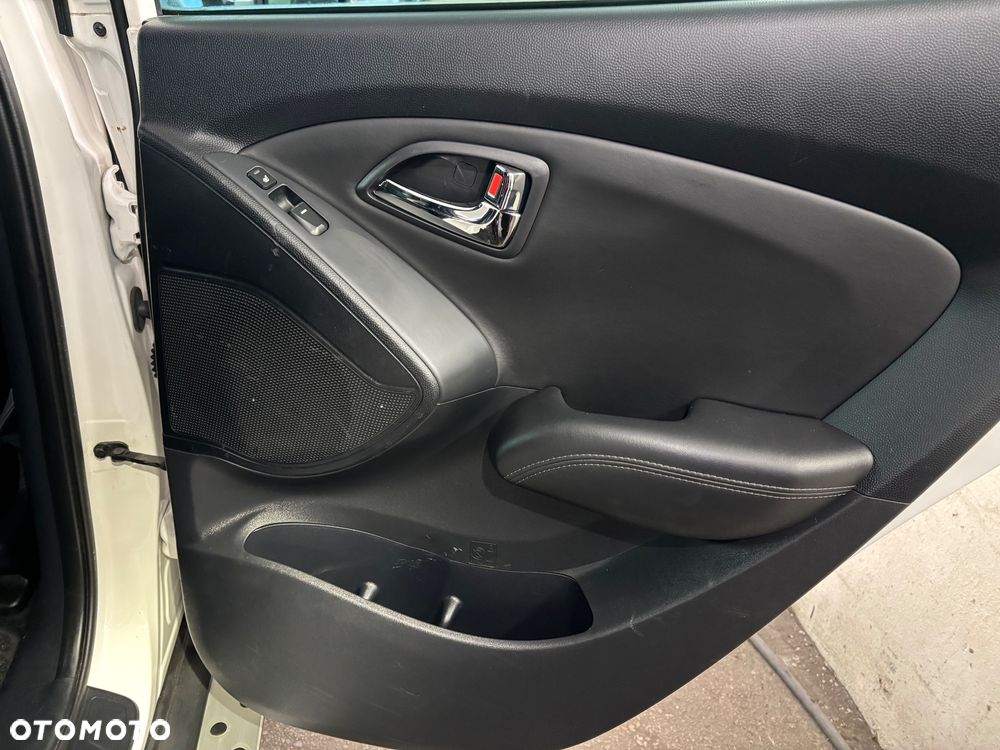 Hyundai ix35 1.7 CRDi 2WD blue Style - 27